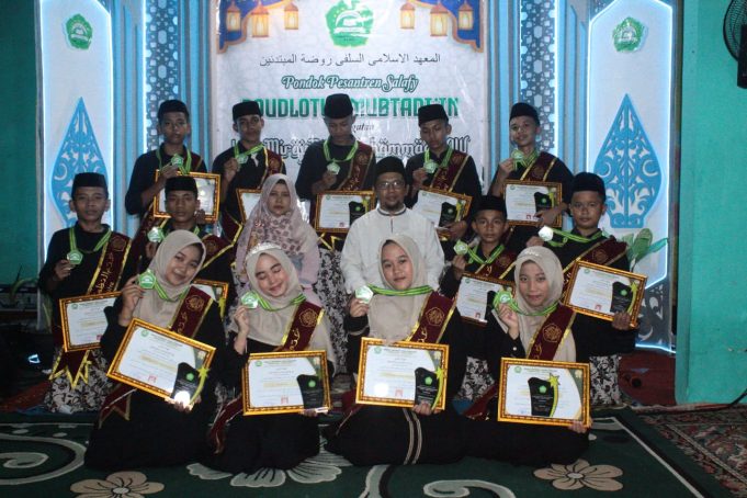 Ponpes Roudlotul Mubtadiin Cibeber Peringati Isra Mi’raj dan Gelar Akhirussanah Santri