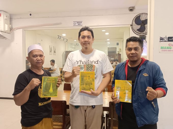 Sanggar Belajar Al Bantani Diskusikan Cerita Rakyat Cilegon Bersama H. Asep Sofwatullah