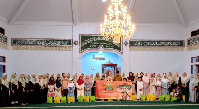 Satu Hati di Cidunak: Kolaborasi Budaya dan Religi Santuni Puluhan Yatim & Dhuafa