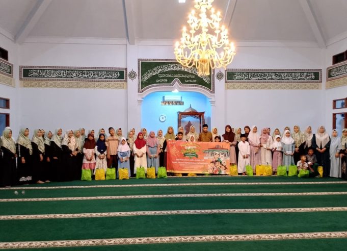 Satu Hati di Cidunak: Kolaborasi Budaya dan Religi Santuni Puluhan Yatim & Dhuafa