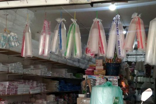 Pajak Plastik di Indonesia: Solusi Mengurangi Sampah atau Beban Baru bagi Masyarakat?